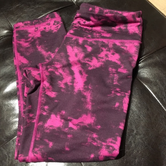 Lululemon yoga pants - Picture 1 of 4